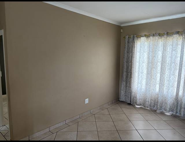 2 BEDROOM TOWNHOUSE FOR SALE IN RIVERSDALE